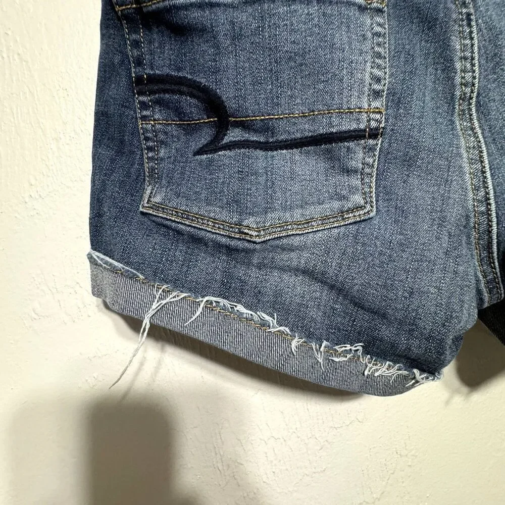 American Eagle Denim Shorts Shortie Dark Blue Jeans Cuffed Cut Off Women sz 2